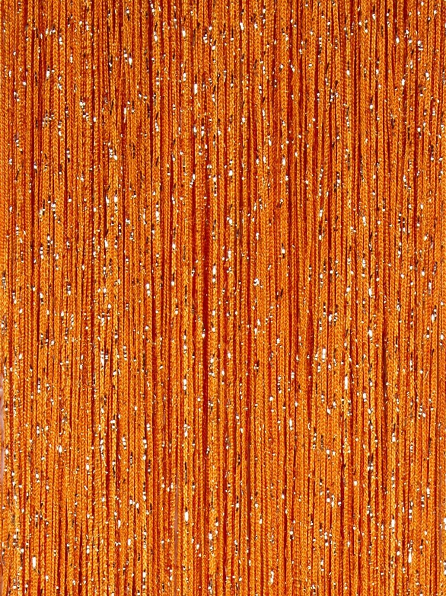 Черная тюль в интерьере кухни