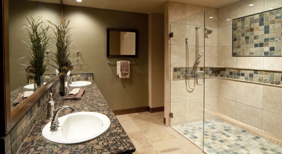 Ванны с душевыми кабинками Отделанные плиткой