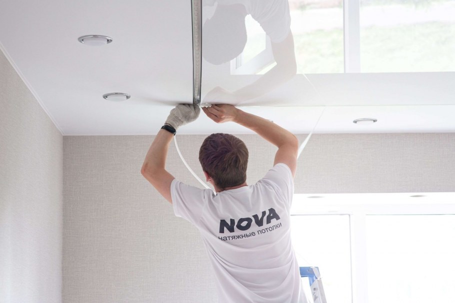Монтаж натяжного потолка