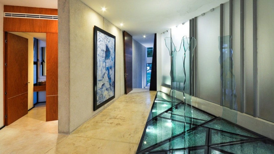 Барные стойки с аквариумом