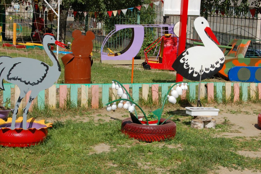 Игрушки для участка детского сада