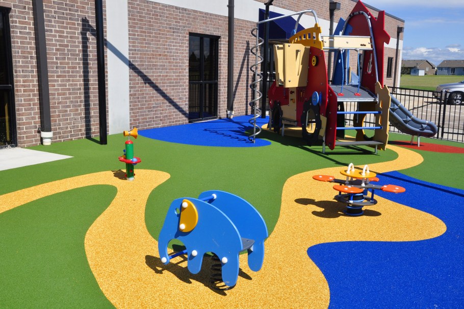 Безопасные детские площадки