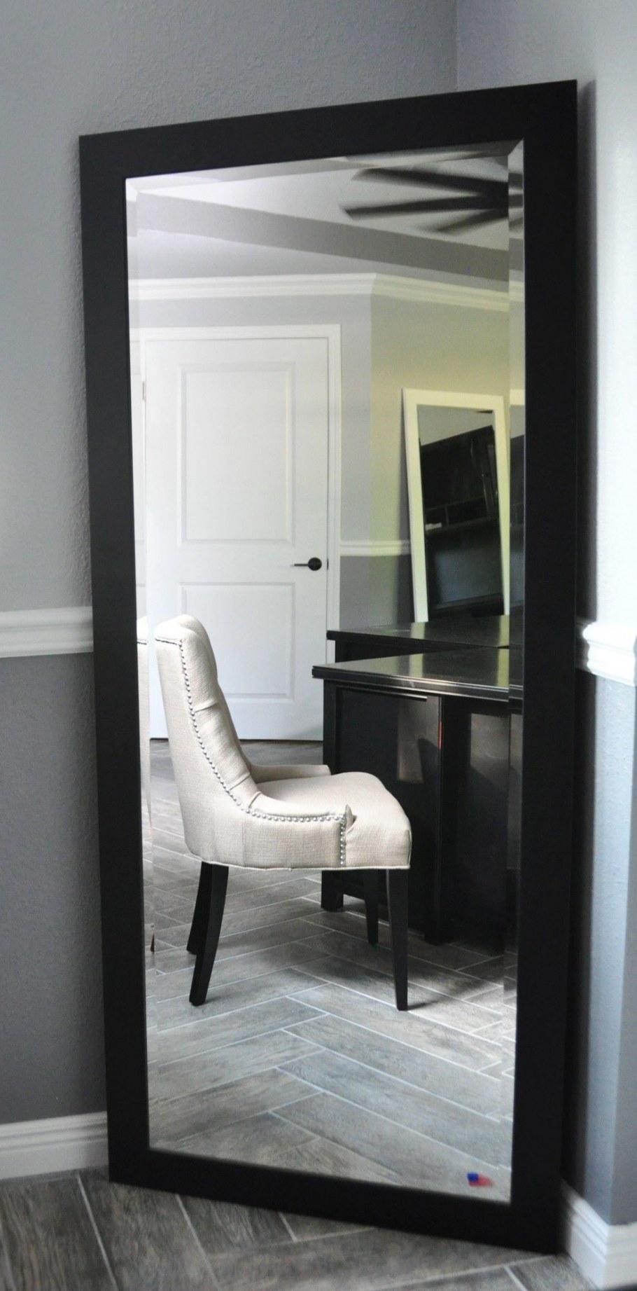 Зеркало в комнату в полный рост