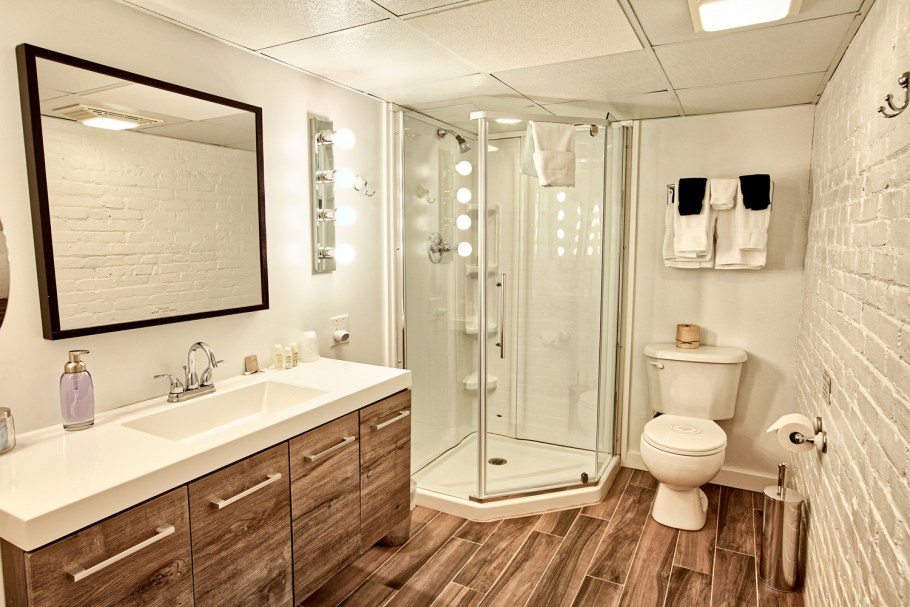 Ванные комнаты с ванной