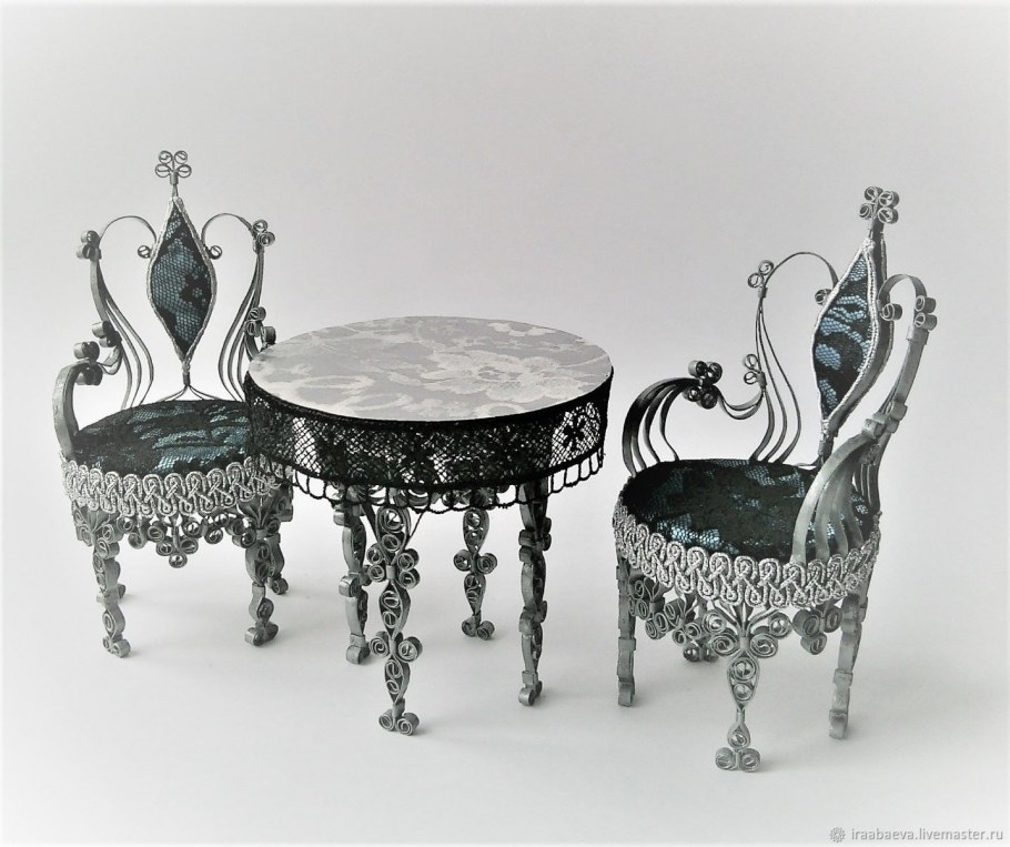 Стул в стиле Готика