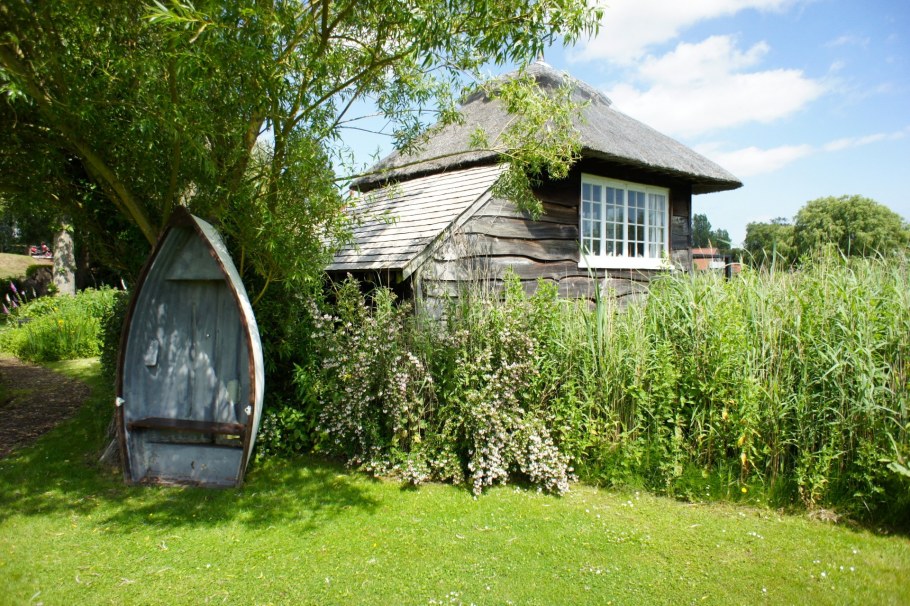 Двор в деревне