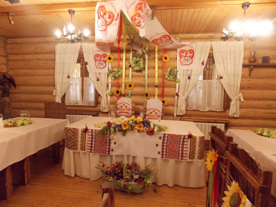 Украшение зала в русском народном стиле