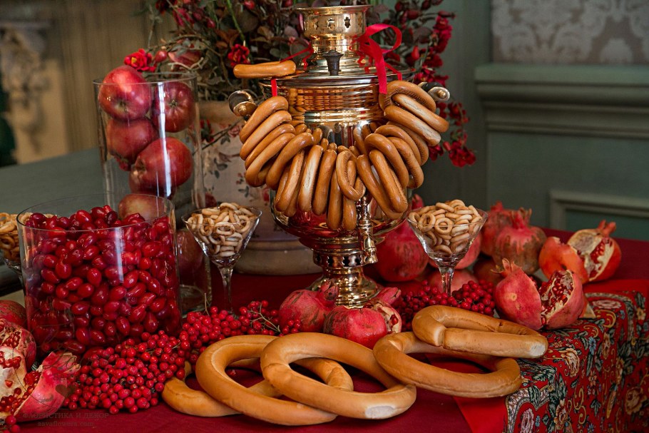 Украшение стола на Масленицу