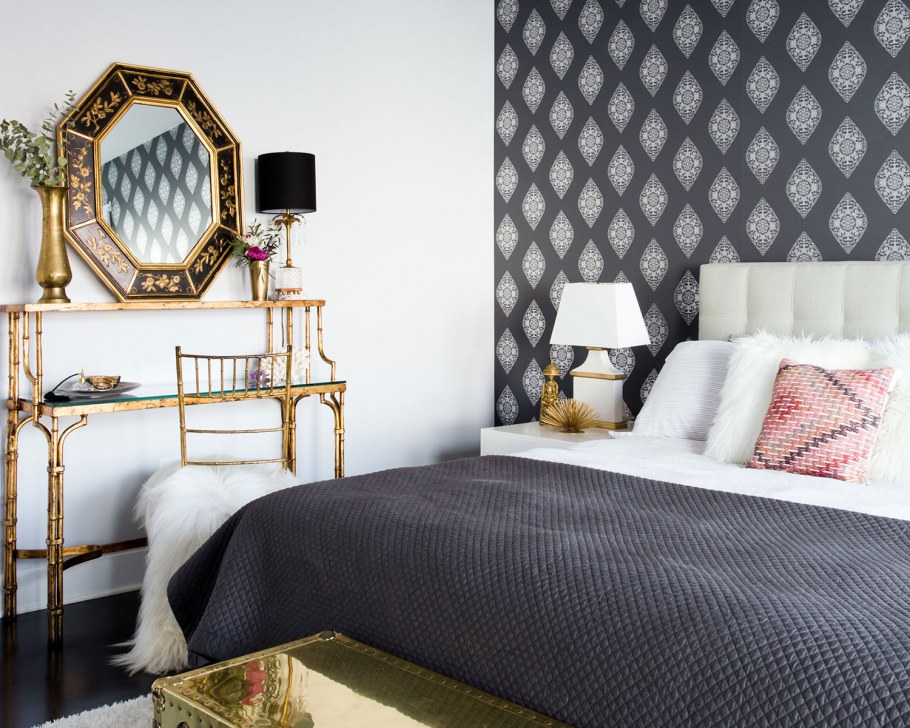 Спальня черная с золотом