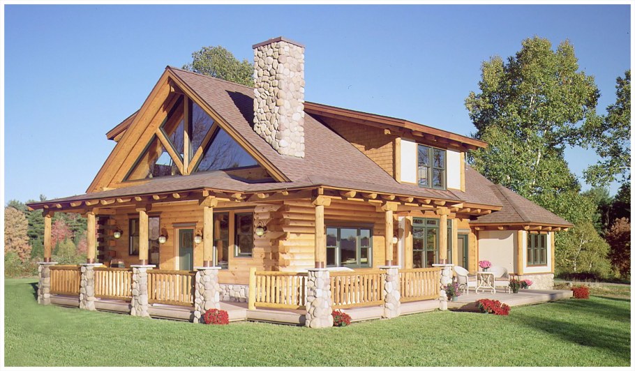 Сруб дома снаружи красивый