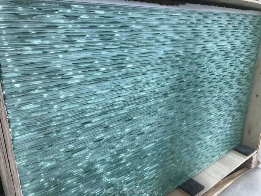 Стекло с водным камнем и без