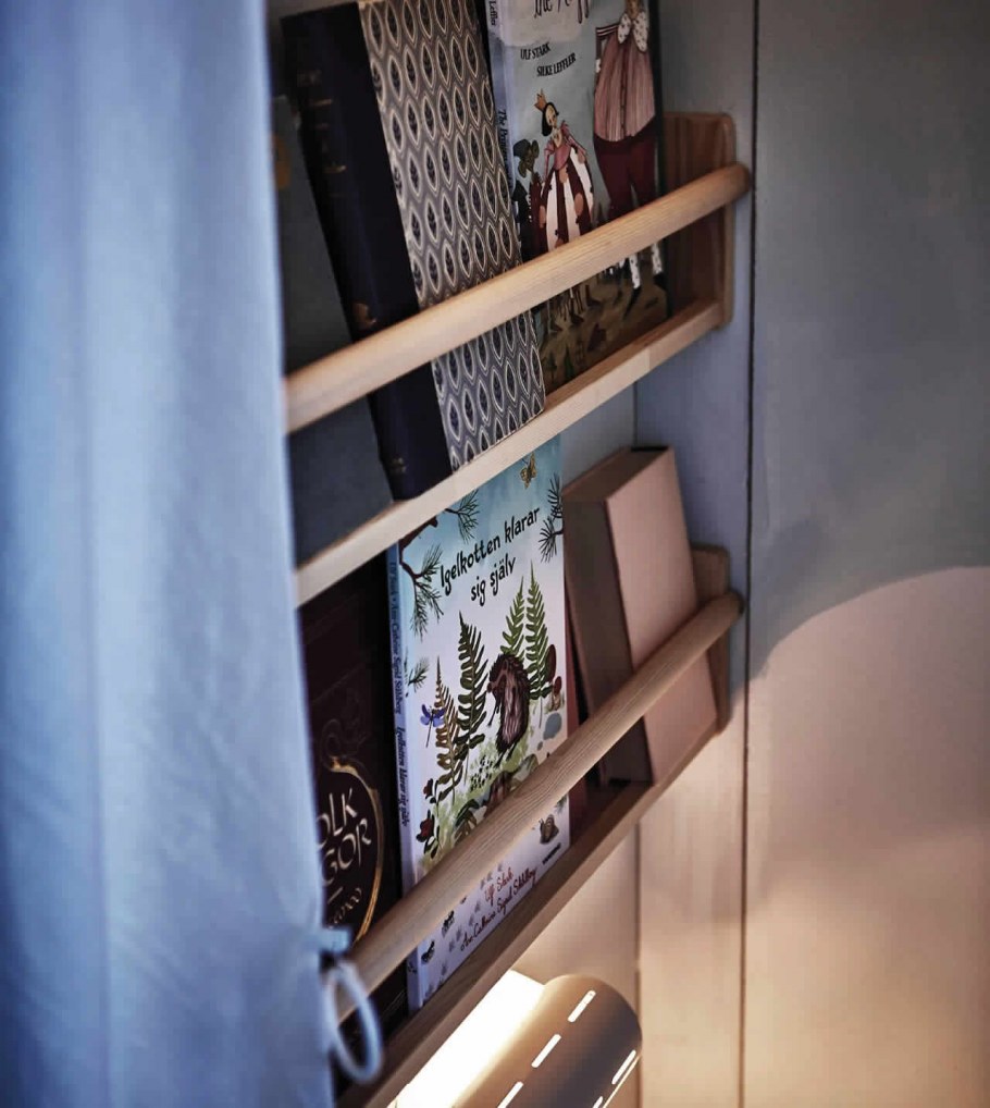 Настенный модуль для хранения книг