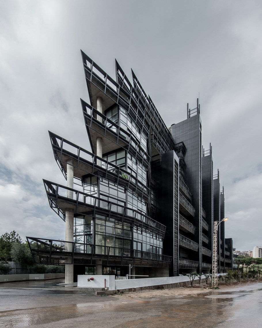 Архитектор Бернард Хури