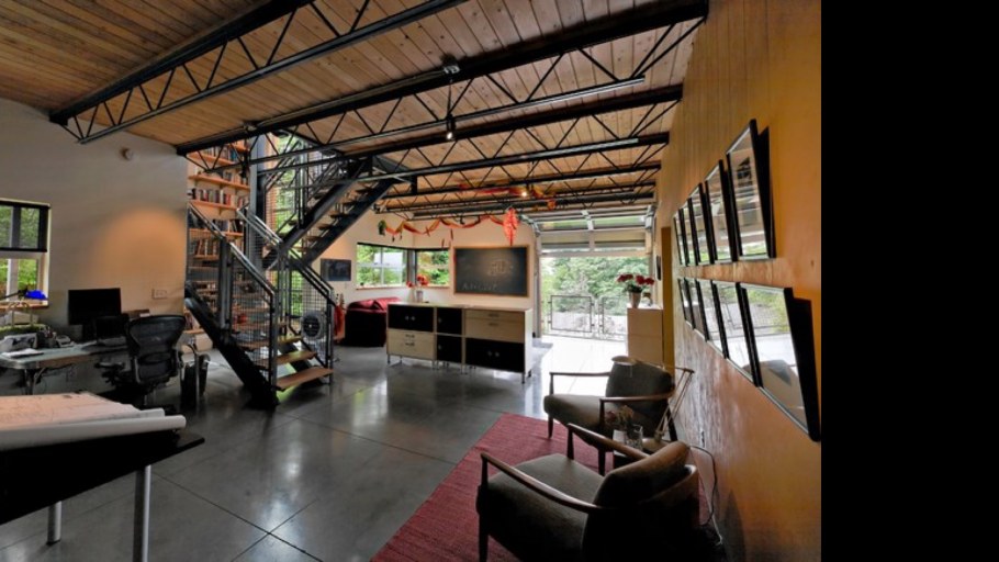 Лофт на крыше промышленного здания