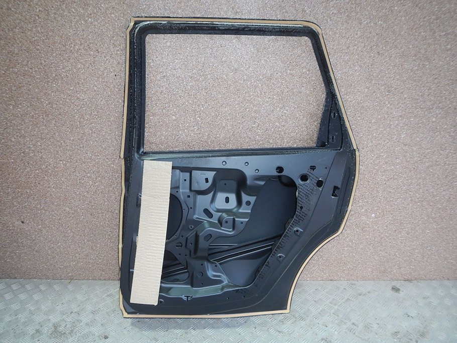 Разбираем заднюю дверь Форд фокус 2