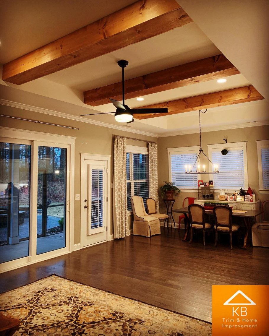 Потолок с балками