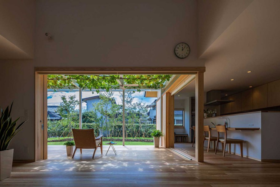 Комната с выходом на террасу