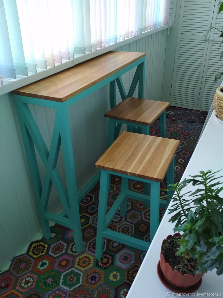 Стол на балкон