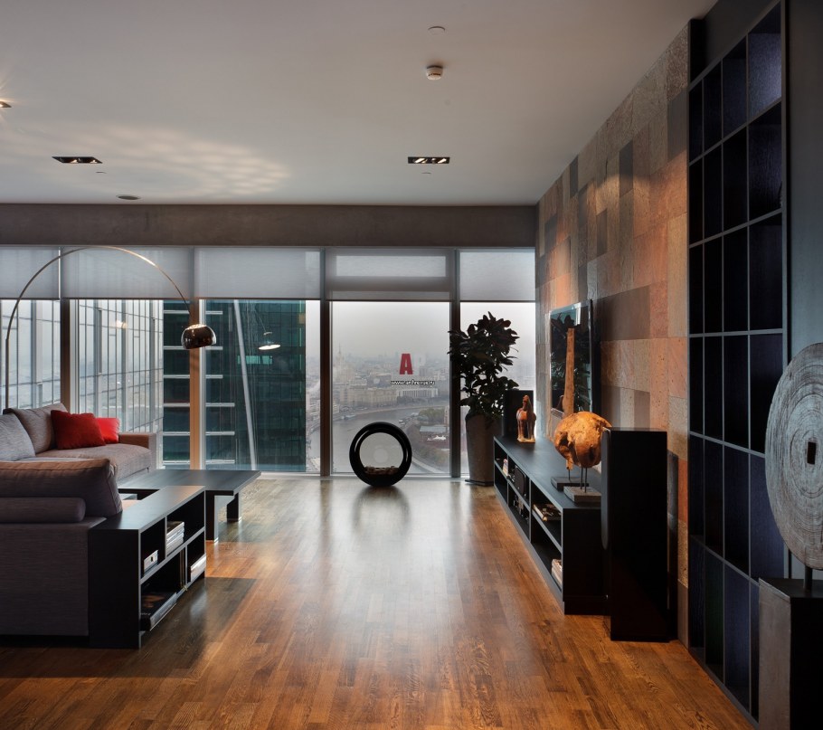 Планировка студии с панорамными окнами