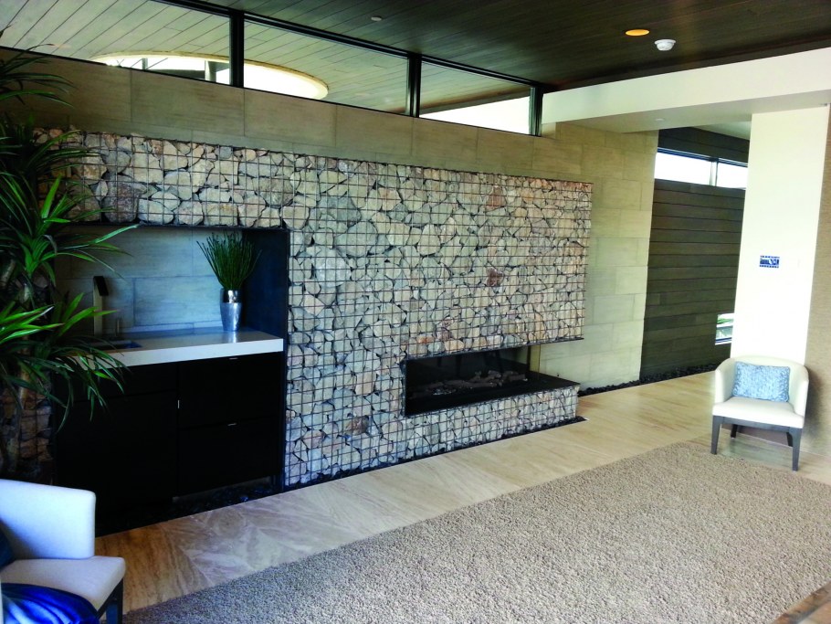 Отделка стен габионами