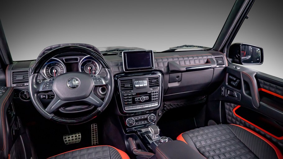 G63 AMG Brabus 2020 салон