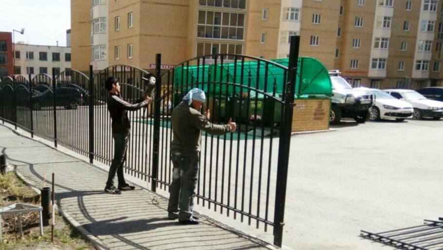 Ограждение придомовой территории