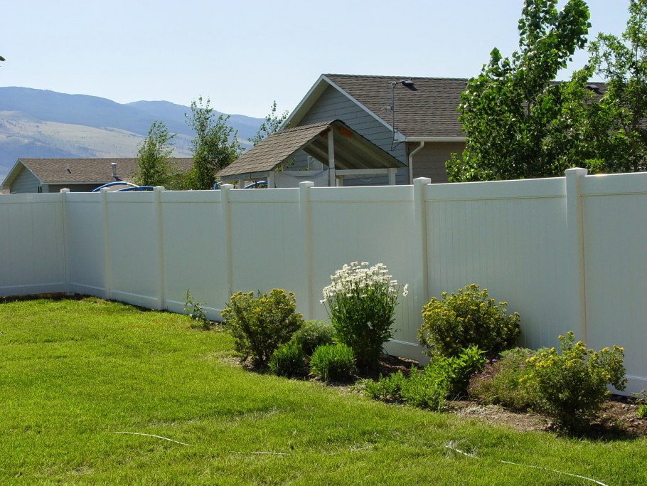 Забор внутри участка