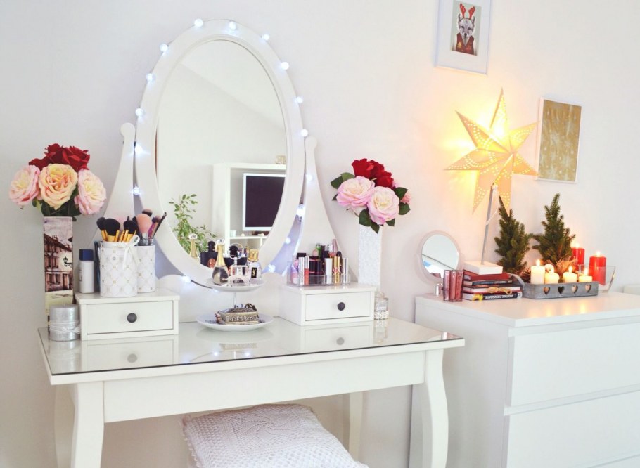 Туалетный столик для девочки подростка