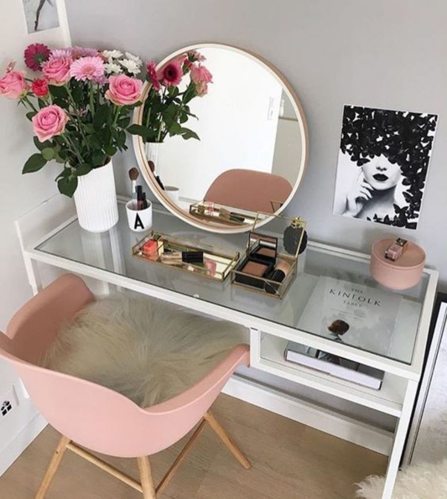 Красивый женский уголок