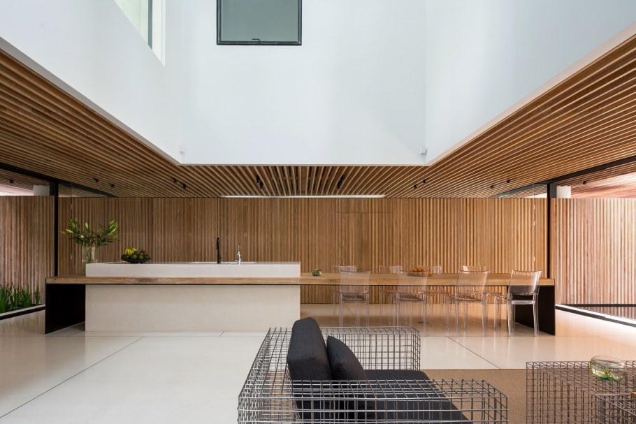 Дизайнерская квартира в Скай Хаус