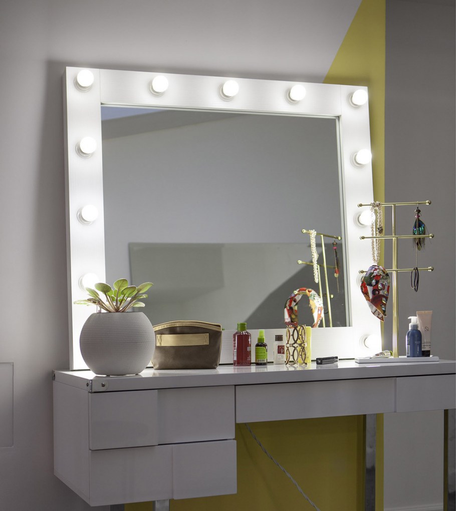 Зеркало Niagara гримерное л13