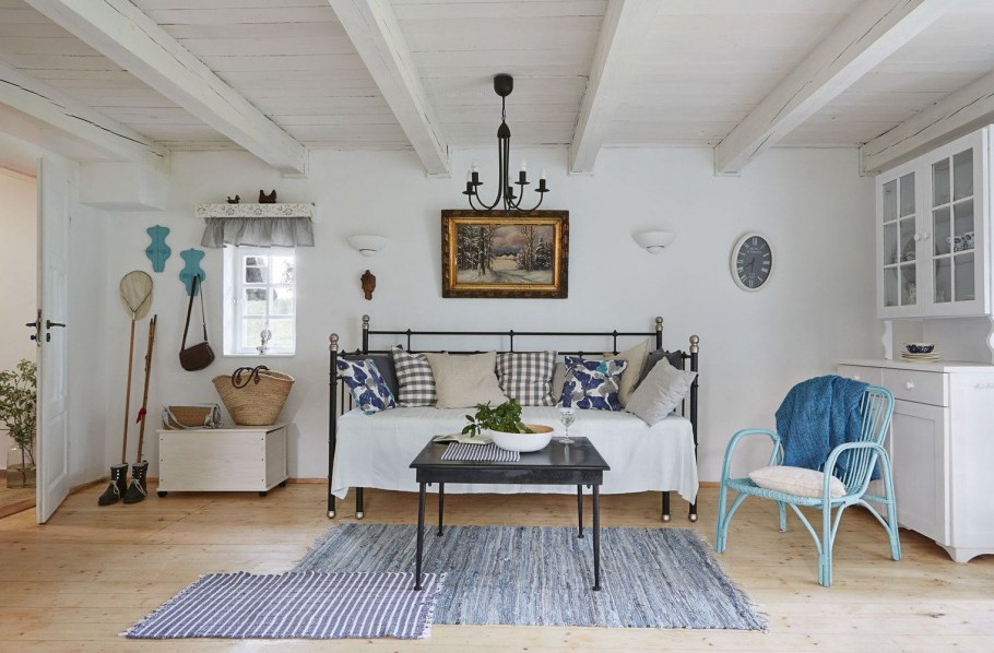 Интерьер дома из клееного бруса в скандинавском стиле