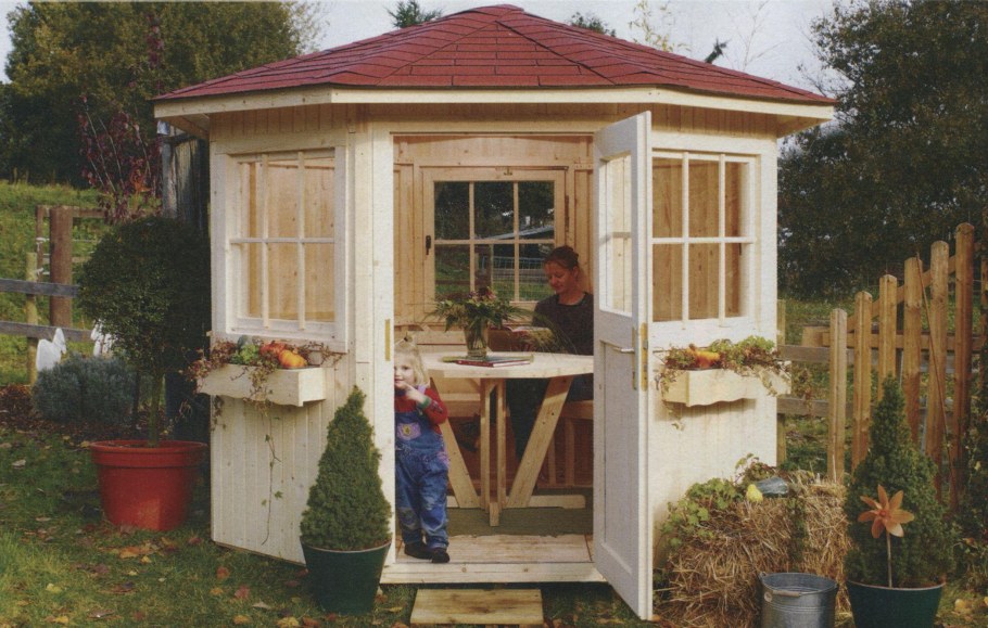 Легкие дачные постройки