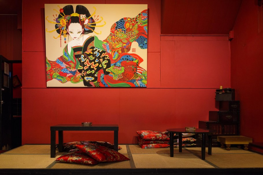 Роскошная спальня в японском стиле