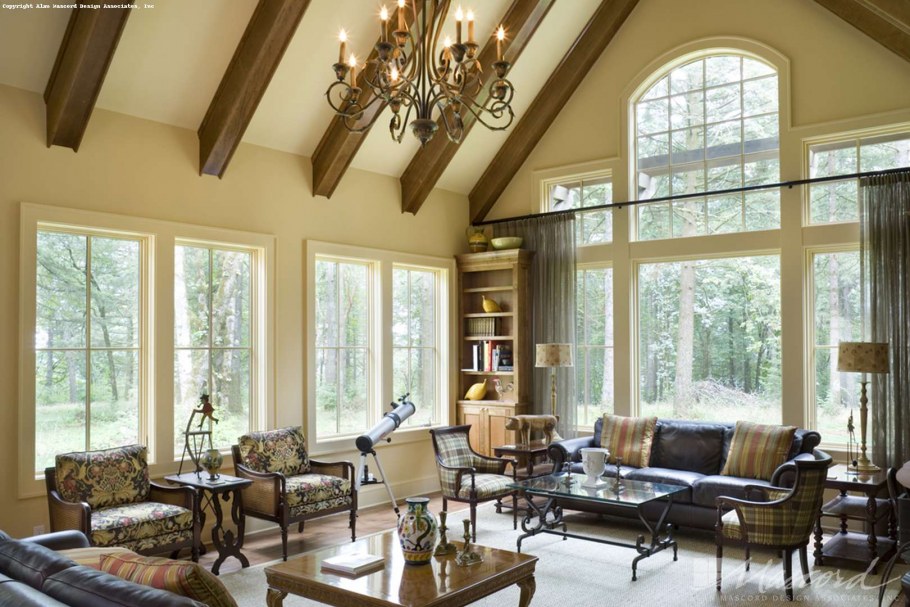 Потолок в загородном доме