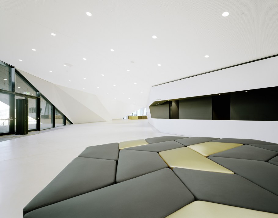 Delugan Meissl associated Architects