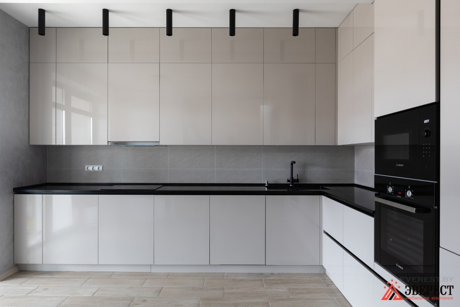 Кухни под потолок угловые 1900*2600