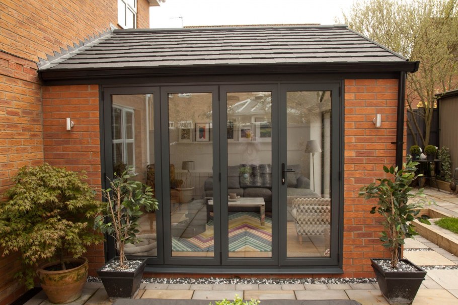 Пристройки зимнего сада к кухне дома