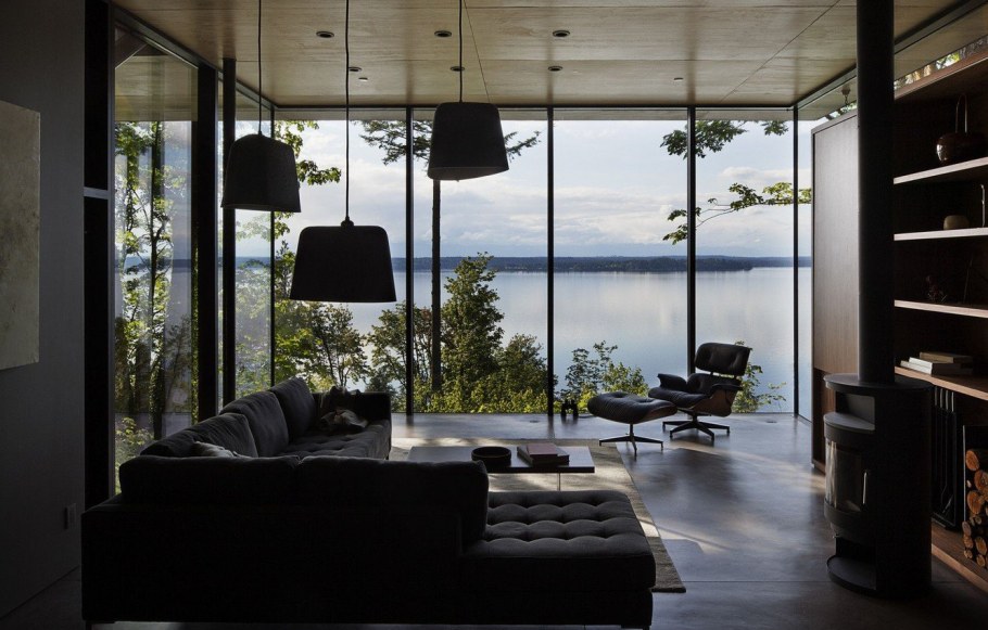 Комната с видом на лес