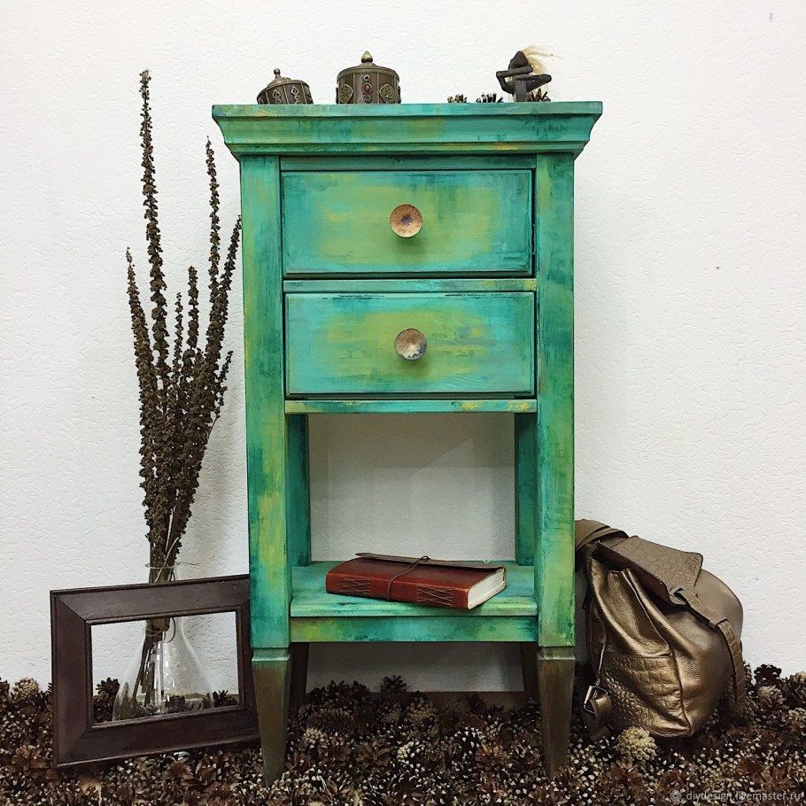 Тумбочка в стиле бохо