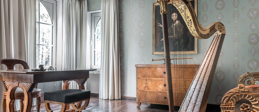 Холл в стиле Ампир