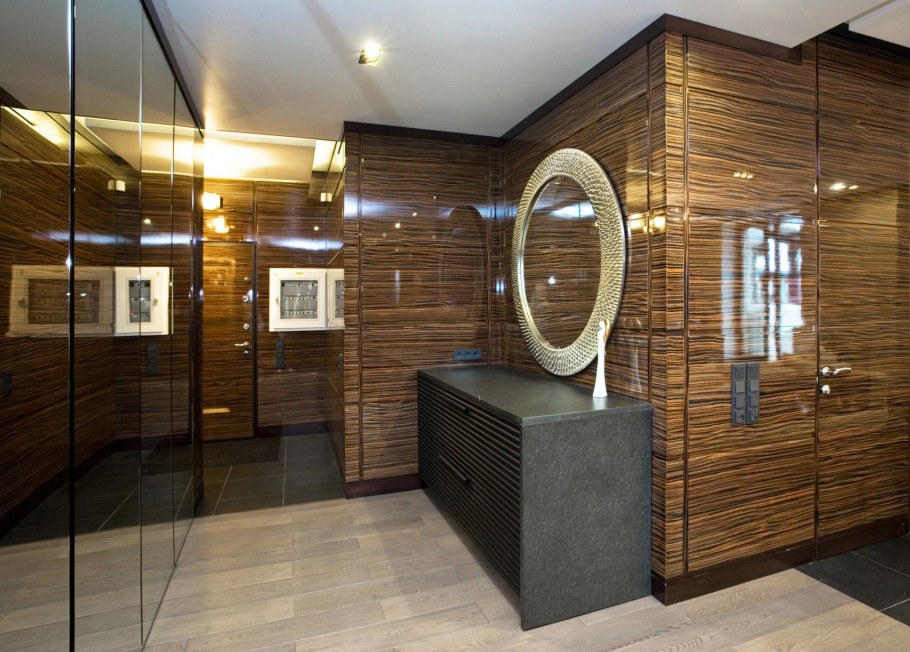 Декоративная деревянная панель прихожая