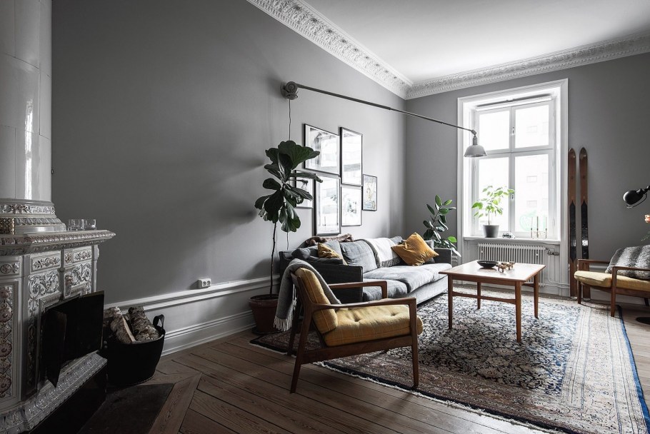 Серые стены белый плинтус