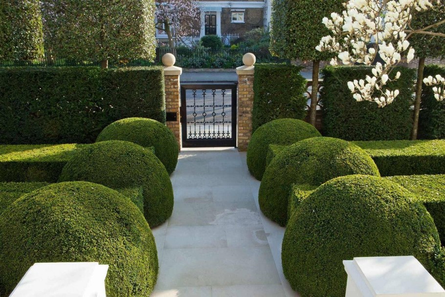 Колониальный ландшафтный стиль