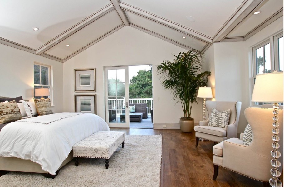 Спальня на мансарде в американском стиле