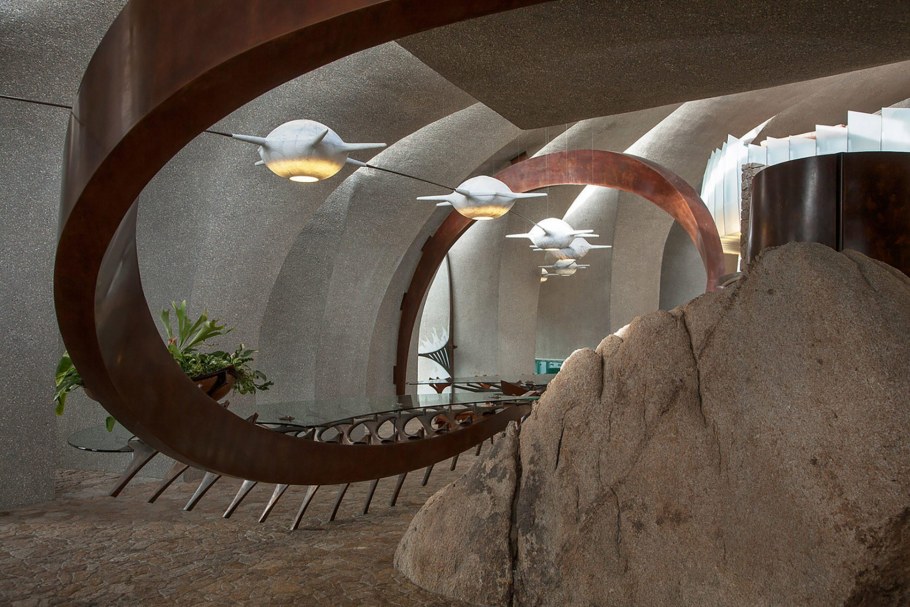 Дом-броненосец the Desert House, Калифорния, США