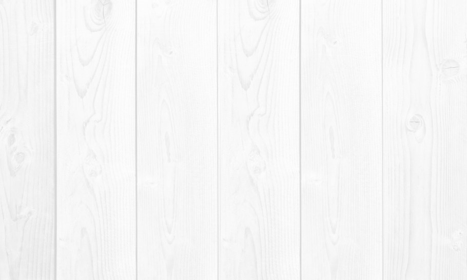 Дерево на белом фоне