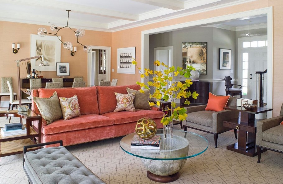 Персиковые шторы в спальню