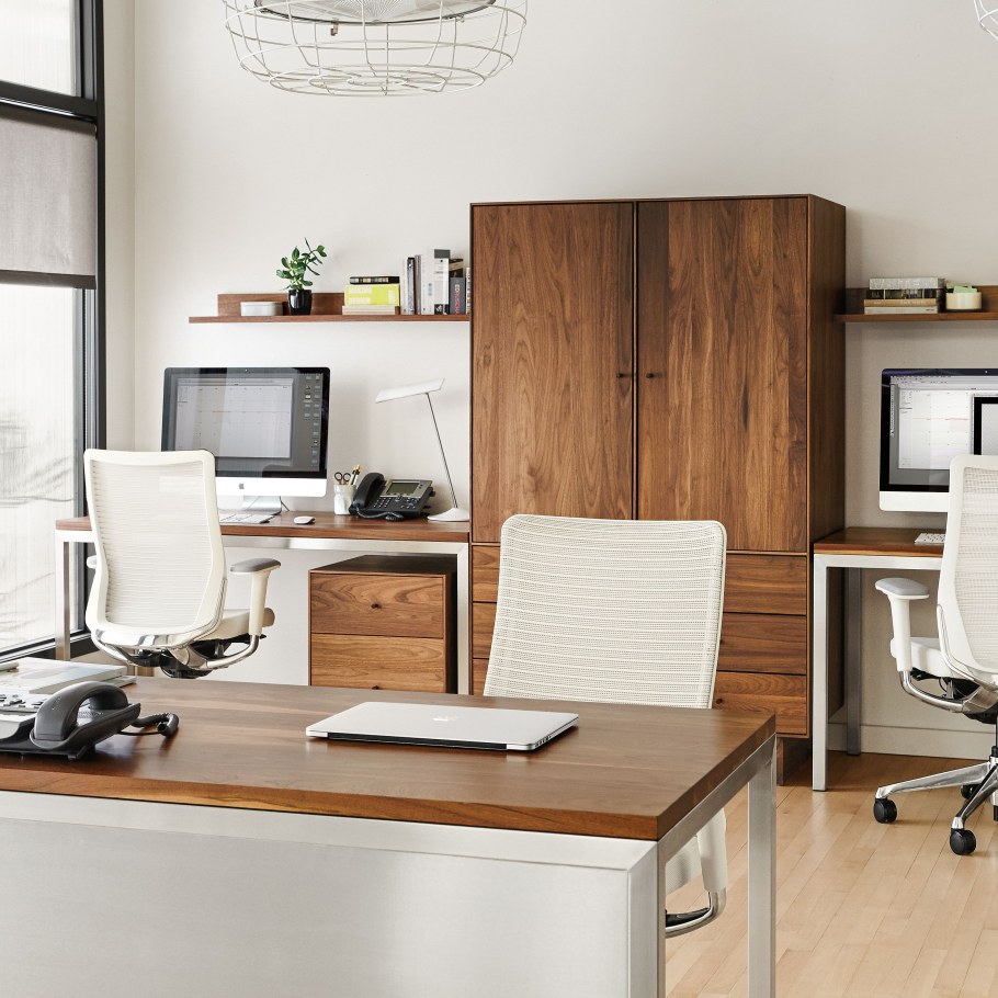 Комната офис стол