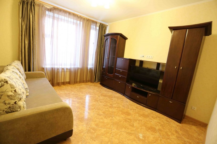 Комната с ремонтом и мебелью